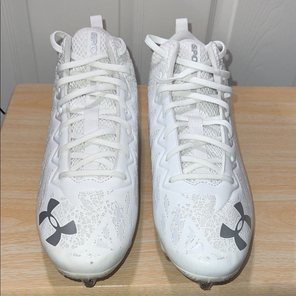 Under Armour White Football Cleats Sneakers with Neon Green Insole
